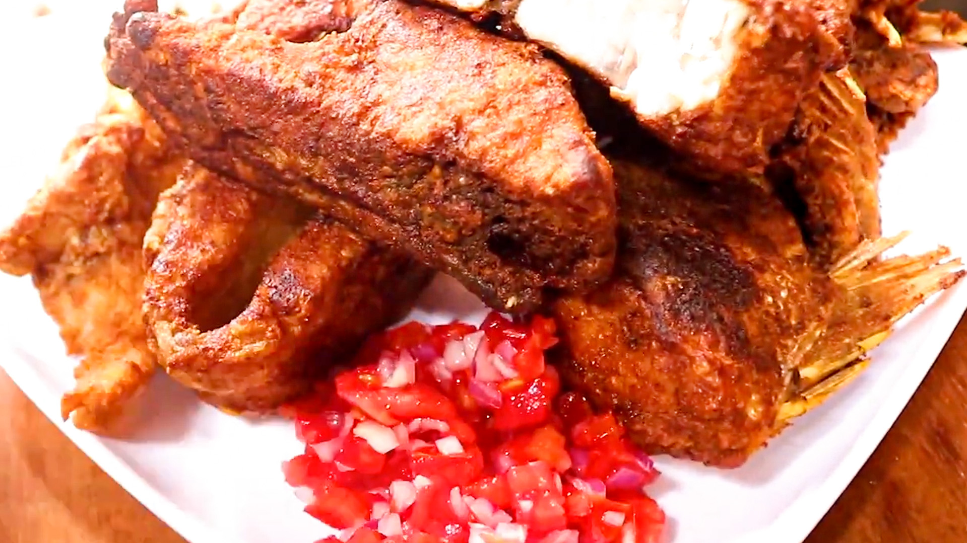 Medium Lusaniya - Best Fried Fish in Kampala, Olusaniya, Nile Perch, Kabusu Market, Rubaga Division - Ideal for 3-4 people. Premium Olusaniya in Kampala - generous portions of golden fried Nile Perch from Kabusu Market.